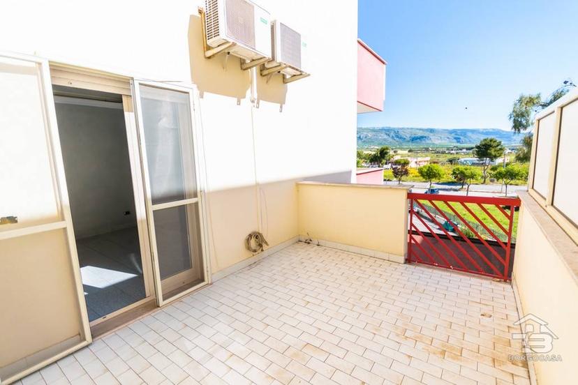 Quadrilocale largo delle Begonie 3, Centro, Manfredonia — foto 21 di 22