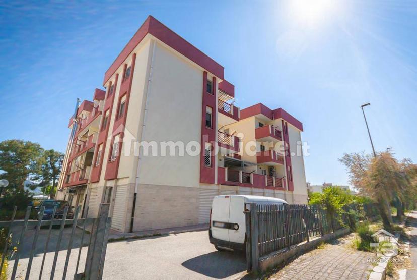 Quadrilocale largo delle Begonie 3, Centro, Manfredonia — foto 6 di 22