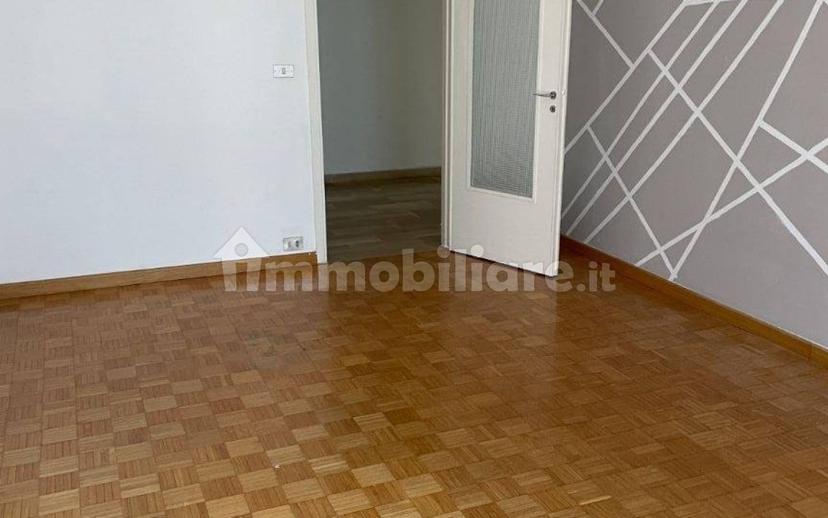 Appartamento via Alessandro Roccavilla 4, Centro Storico, Biella — foto 3 di 32