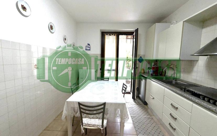 Villa a schiera via delle Camelie, Laveno, Laveno-Mombello — foto 2 di 51