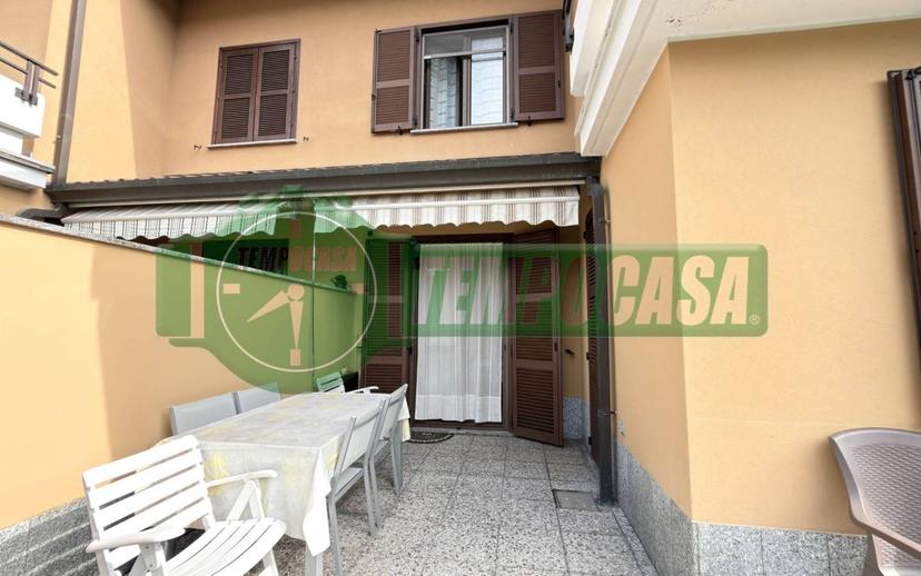 Villa a schiera via delle Camelie, Laveno, Laveno-Mombello — foto 11 di 51