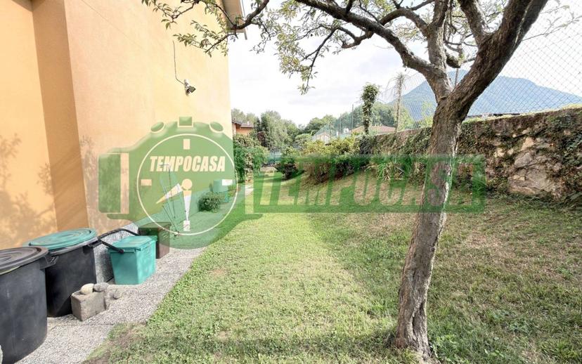 Villa a schiera via delle Camelie, Laveno, Laveno-Mombello — foto 4 di 51