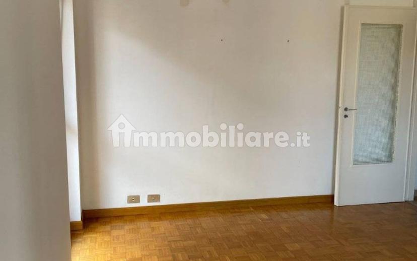 Appartamento via Alessandro Roccavilla 4, Centro Storico, Biella — foto 4 di 32