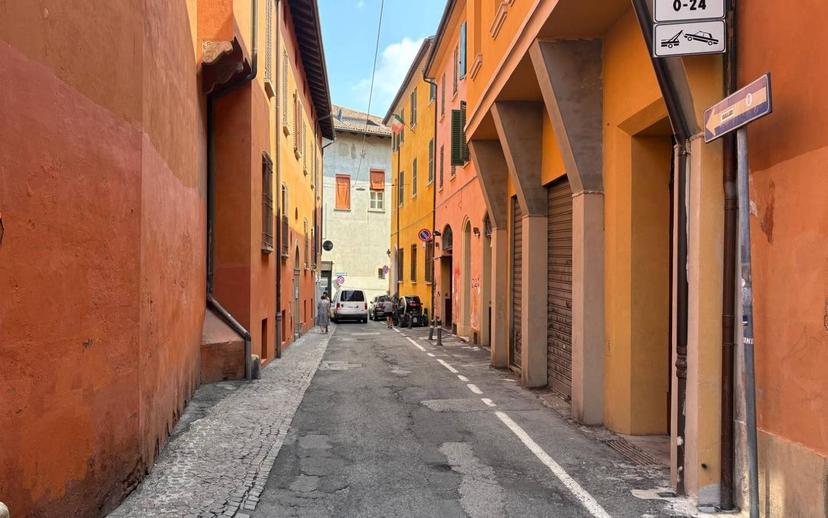Trilocale via de' Leprosetti, Centro Storico, Bologna — foto 2 di 14
