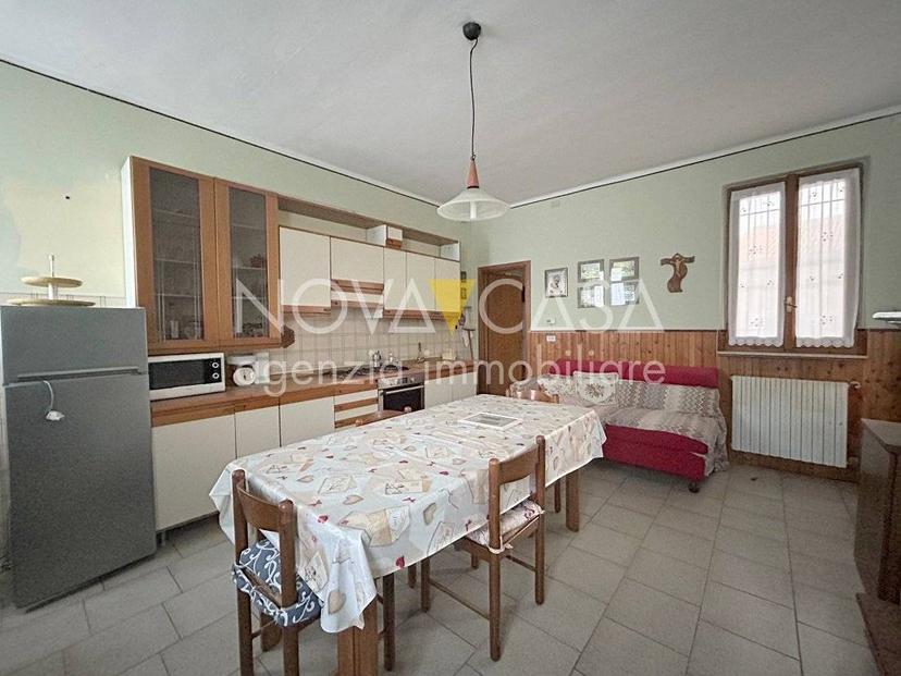 Terratetto unifamiliare 235 m², da ristrutturare, Offanengo