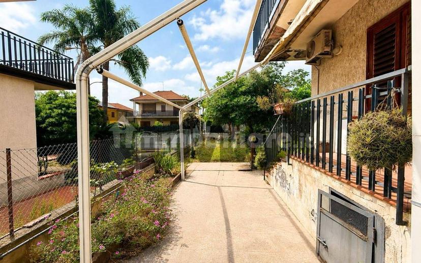 Villa a schiera via G.Tomasi di Lampedusa 11, Centro, Riposto — foto 4 di 15
