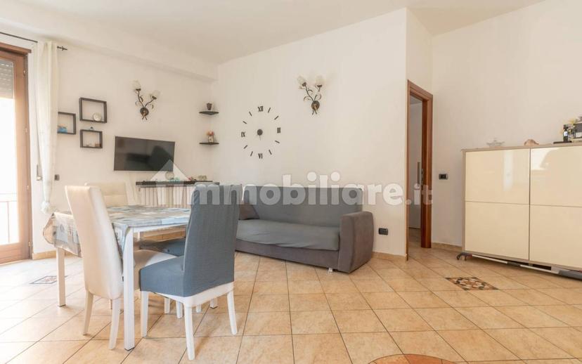 Bilocale via Alessandro Canobbio, San Michele Extra, Verona — foto 3 di 12
