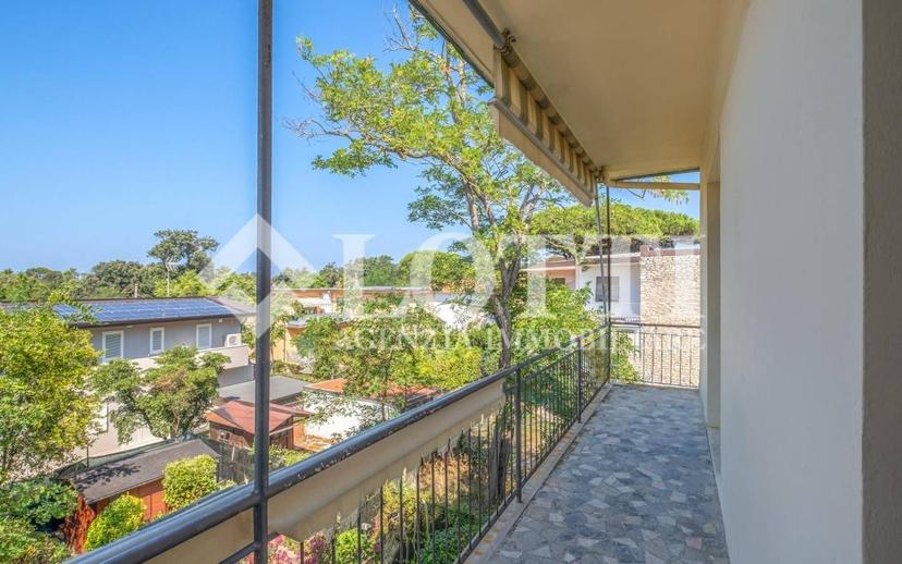 Quadrilocale via degli Allori,  26, Tirrenia, Pisa — foto 2 di 27