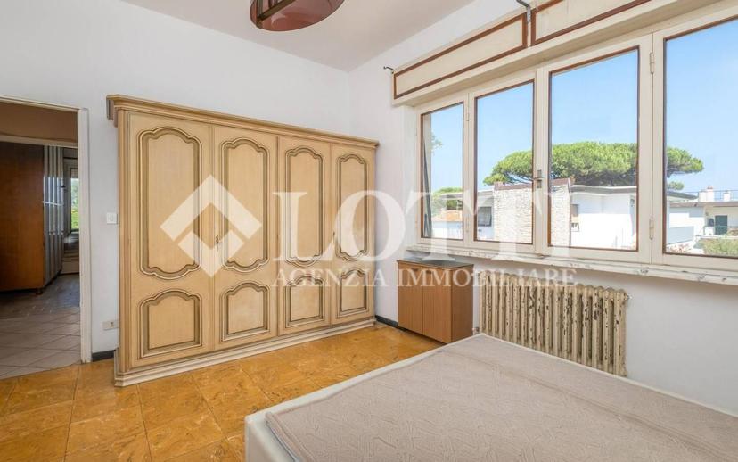 Quadrilocale via degli Allori,  26, Tirrenia, Pisa — foto 24 di 27