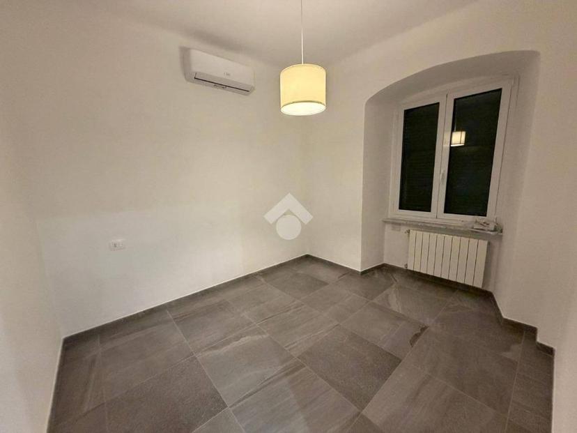 Quadrilocale via Caffaro, Castelletto, Genova — foto 2 di 19