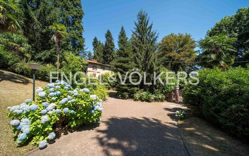 Villa plurifamiliare via Angela e Felice dell'Acqua 2, Centro, Casciago — foto 10 di 57