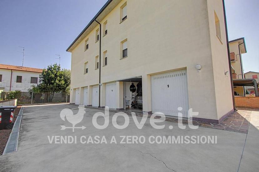Trilocale vicolo Alda Costa 4, Centro, Copparo — foto 11 di 46