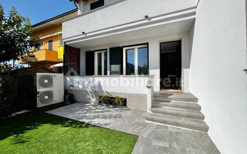 Villa a schiera via della Caserma 17, Torre del Lago, Viareggio — foto 17 di 60