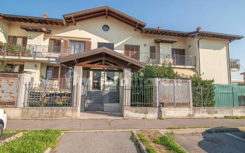 Trilocale via 2 Giugno 17, Casorate Primo — foto 10 di 31
