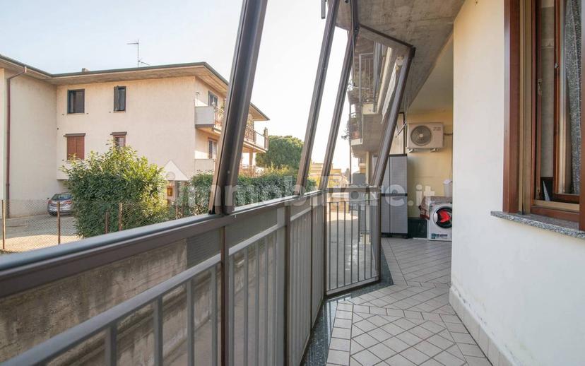 Trilocale via 2 Giugno 17, Casorate Primo — foto 19 di 31
