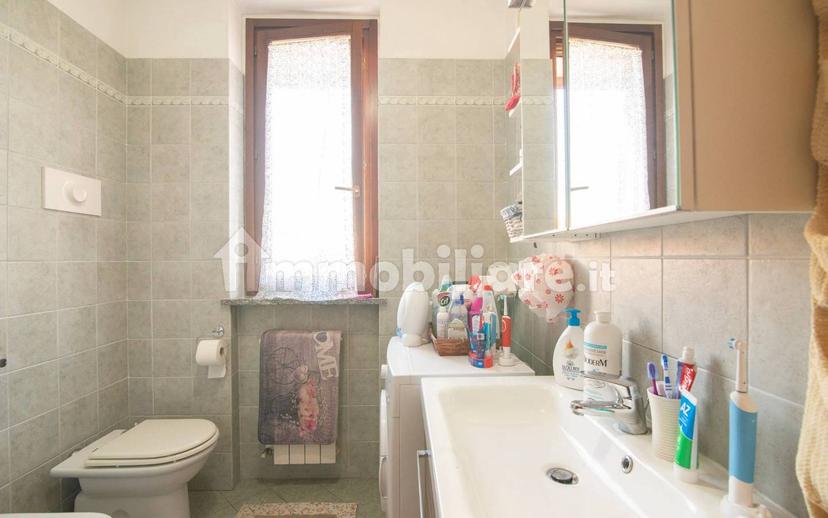 Trilocale via 2 Giugno 17, Casorate Primo — foto 2 di 31