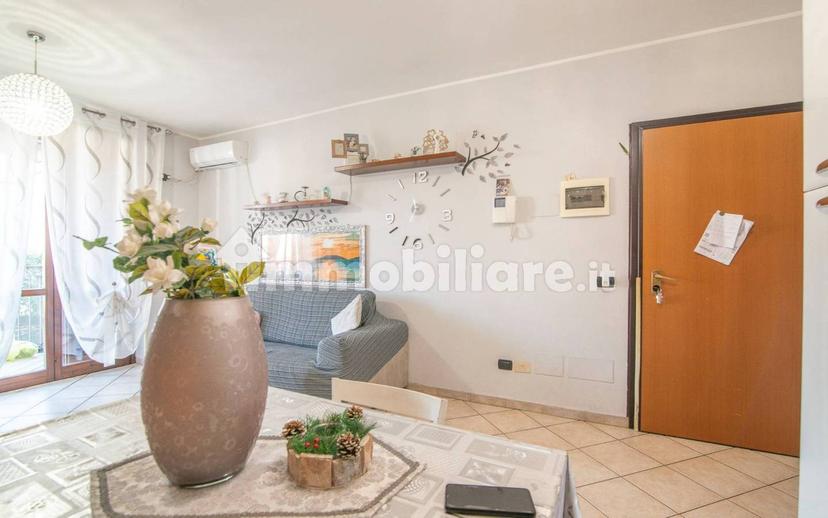 Trilocale via 2 Giugno 17, Casorate Primo — foto 15 di 31