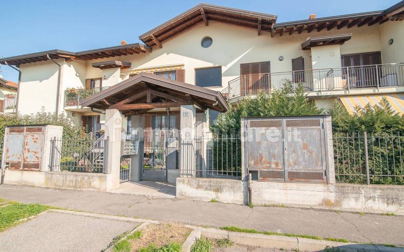 Trilocale via 2 Giugno 17, Casorate Primo — foto 17 di 31