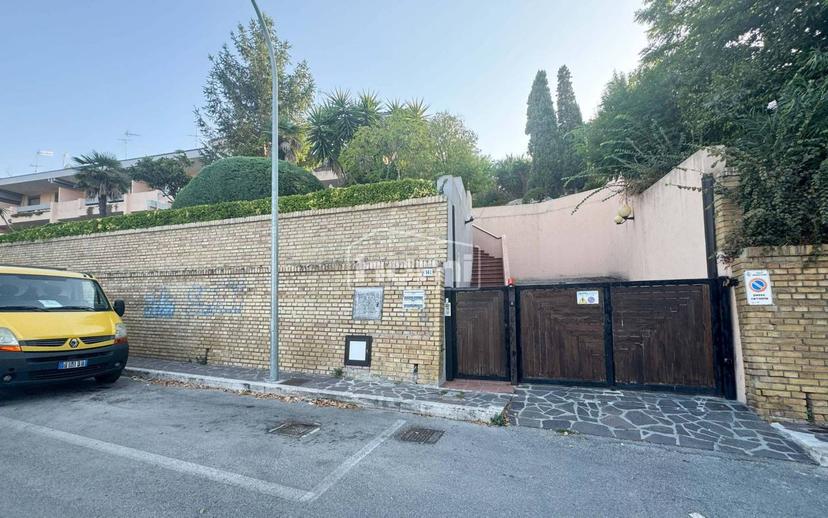 Villa bifamiliare via Domenico Gallucci 14, Centro, Francavilla al Mare — foto 36 di 37