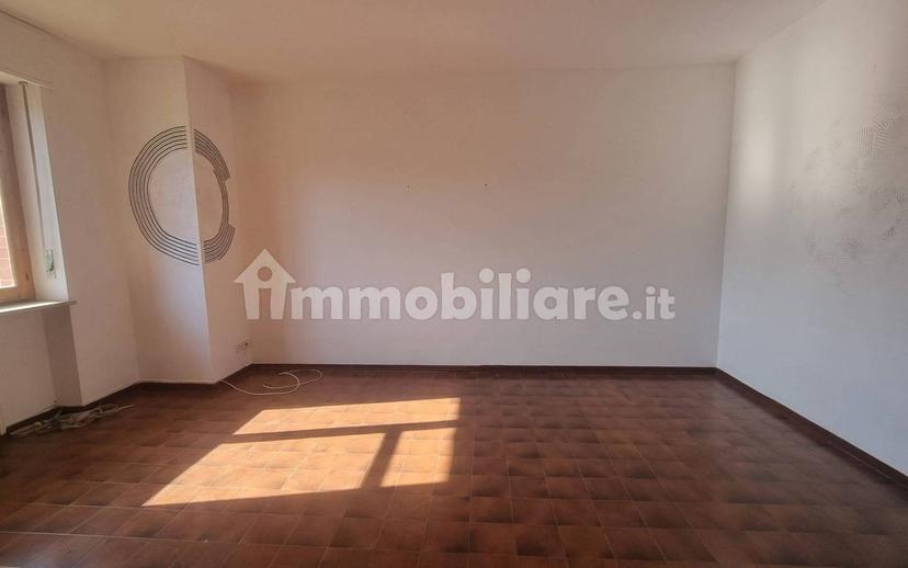 Quadrilocale buono stato, su più livelli, Centro, Mombercelli — foto 10 di 16