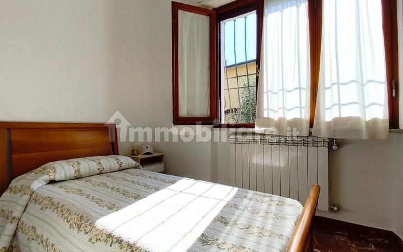 Appartamento via Aldo Salvetti, Mirteto, Massa — foto 7 di 9