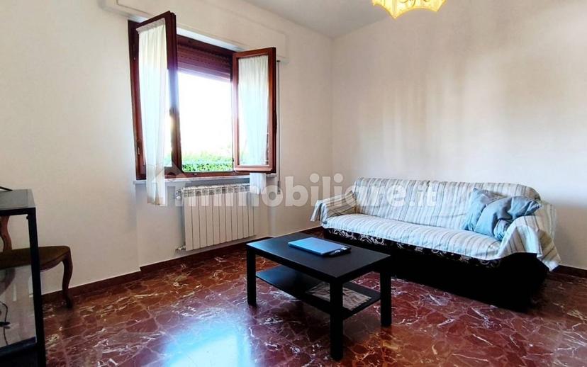 Appartamento via Aldo Salvetti, Mirteto, Massa — foto 4 di 9
