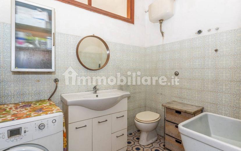 Villa a schiera via Costantinopoli 53, Genneruxi, Cagliari — foto 3 di 27