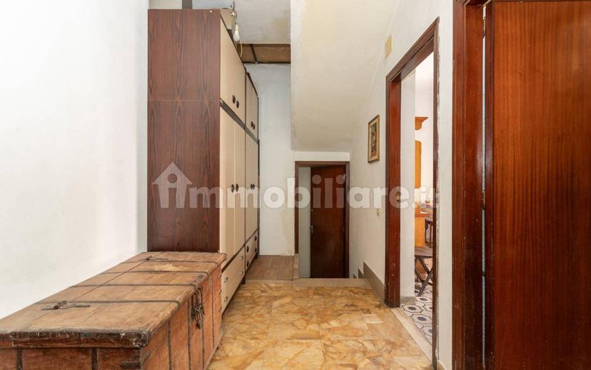 Villa a schiera via Costantinopoli 53, Genneruxi, Cagliari — foto 6 di 27