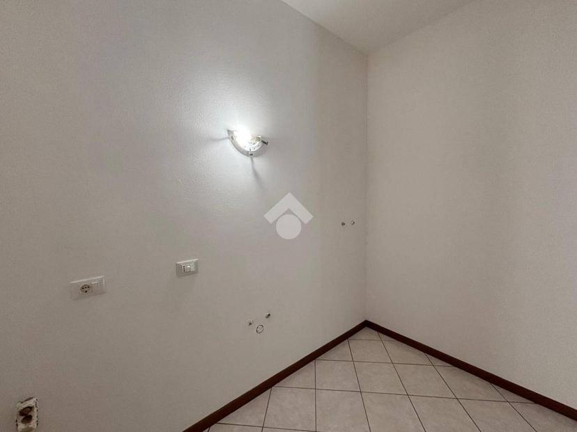Trilocale via Giuseppe Mazzini, Castelbelforte — foto 20 di 20