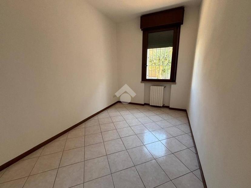 Trilocale via Giuseppe Mazzini, Castelbelforte — foto 4 di 20