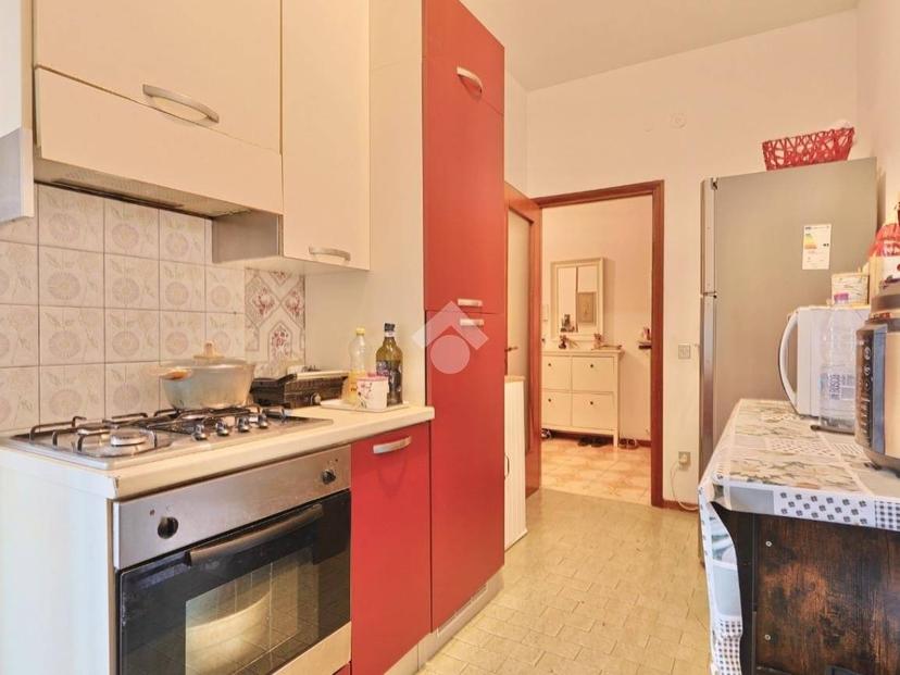 Quadrilocale via Fratelli Cervi, Carrozzone, Reggio Emilia — foto 4 di 43