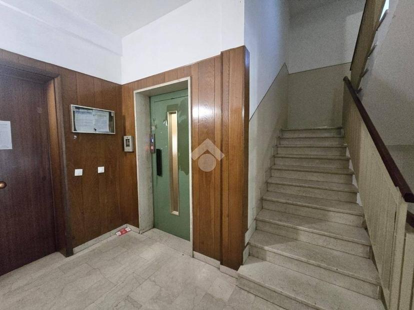 Quadrilocale via Fratelli Cervi, Carrozzone, Reggio Emilia — foto 13 di 43