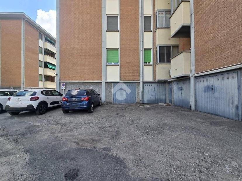Quadrilocale via Fratelli Cervi, Carrozzone, Reggio Emilia — foto 7 di 43