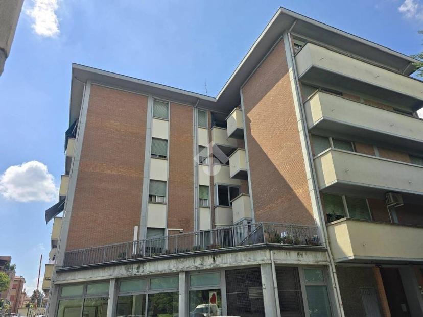 Quadrilocale via Fratelli Cervi, Carrozzone, Reggio Emilia — foto 26 di 43