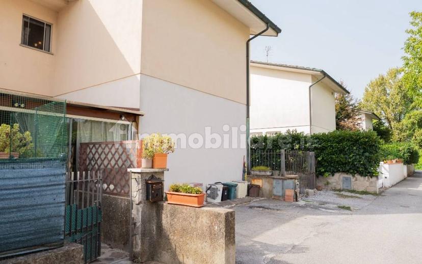 Villa plurifamiliare via di Sorbano del Vescovo,, Mugnano, Lucca — foto 54 di 66