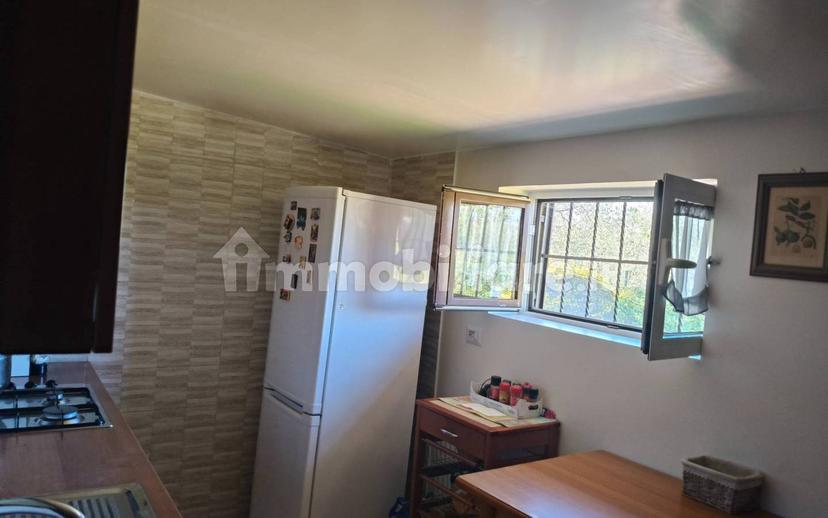 Villa plurifamiliare via delle Pietre Piane 10, Monteleone Sabino — foto 9 di 36