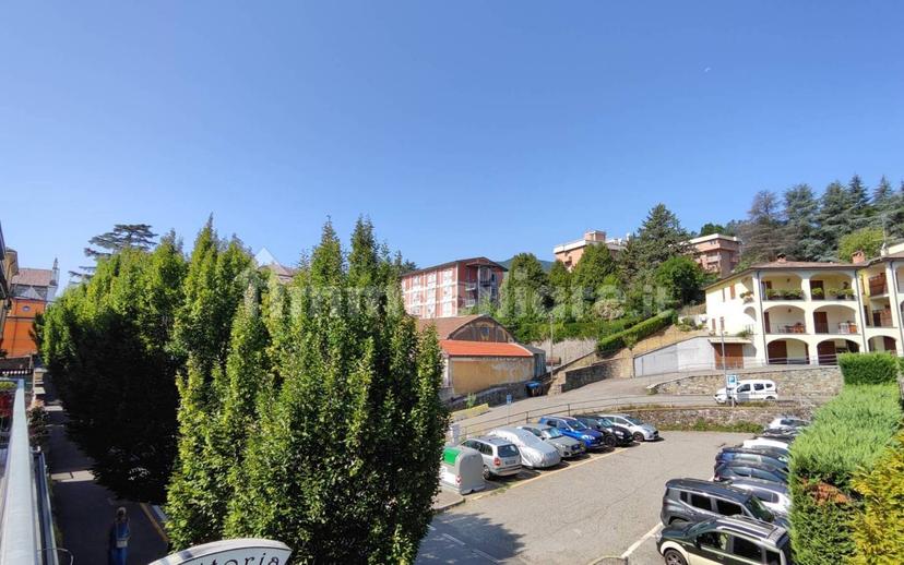 Trilocale viale Giuseppe Garibaldi 14, Centro, Bobbio — foto 2 di 16