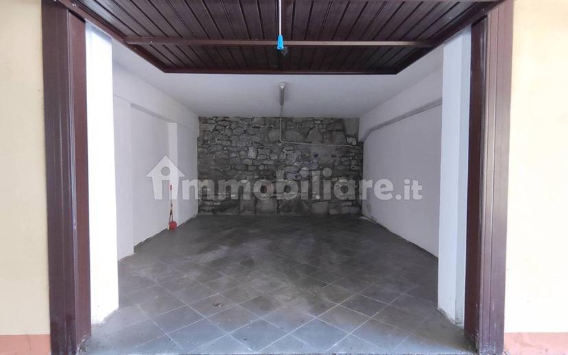 Trilocale viale Giuseppe Garibaldi 14, Centro, Bobbio — foto 8 di 16