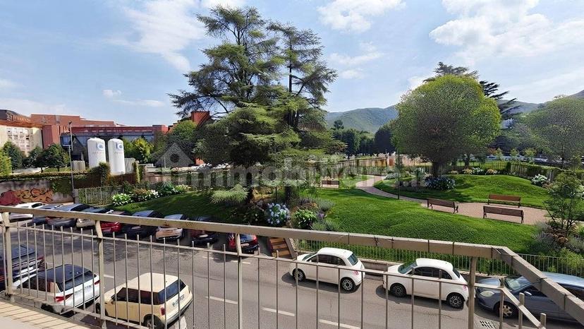 Bilocale via tosoni 18, Ospedale Civile, Brescia