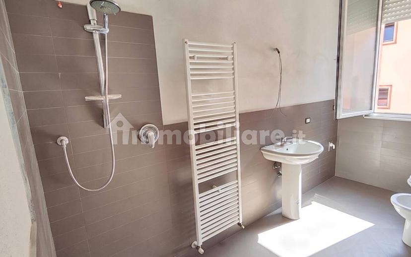 Trilocale viale Giuseppe Garibaldi 14, Centro, Bobbio — foto 9 di 16