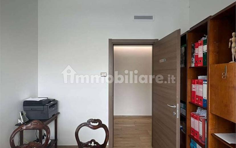 Villa unifamiliare Giacomo Leopardi, 77, Centro, Ispra — foto 3 di 34