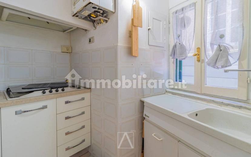 Bilocale via Francesco Spinola 3, Centro Storico, Savona — foto 4 di 24