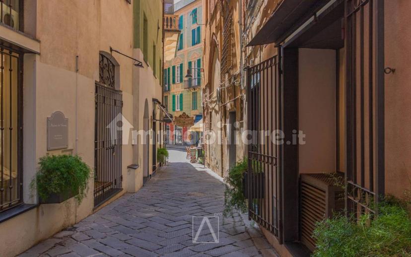 Bilocale via Francesco Spinola 3, Centro Storico, Savona — foto 18 di 24