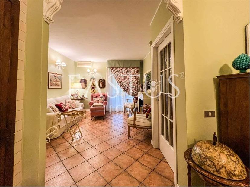 Trilocale via guido rossa, 300, Vergine, Pistoia — foto 3 di 29