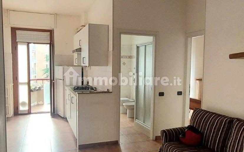 Bilocale via Oslavia 13, San Biagio, Monza