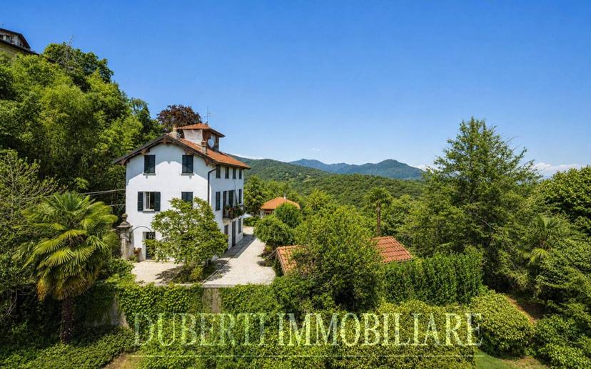 Mansarda via Salve Regina 6, Santa Maria del Monte, Varese — foto 7 di 10
