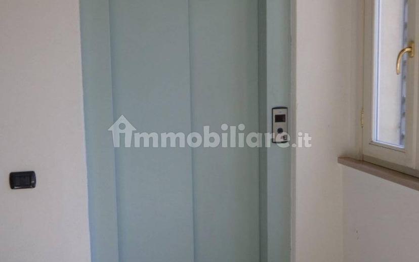 Trilocale via Solferino e San Martino, Centro, Mantova — foto 5 di 21