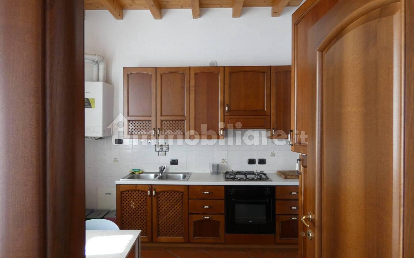 Trilocale via Solferino e San Martino, Centro, Mantova