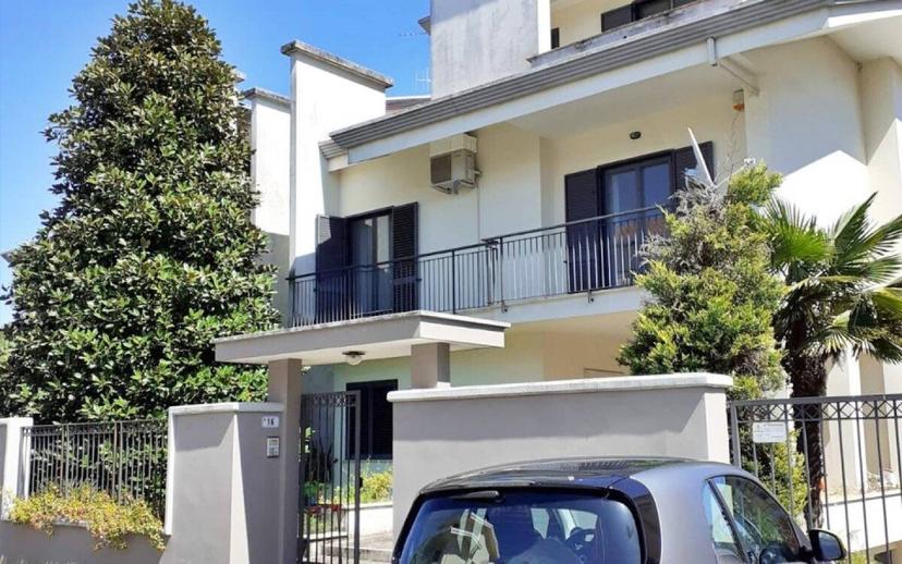 Villa bifamiliare via Casilina Nord 16, Tribunale, Frosinone — foto 32 di 35