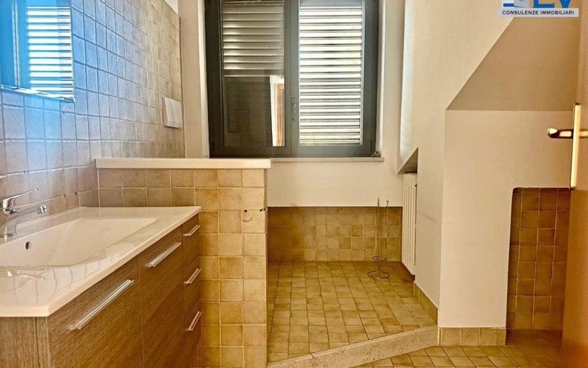 Villa bifamiliare via Casilina Nord 16, Tribunale, Frosinone — foto 4 di 35